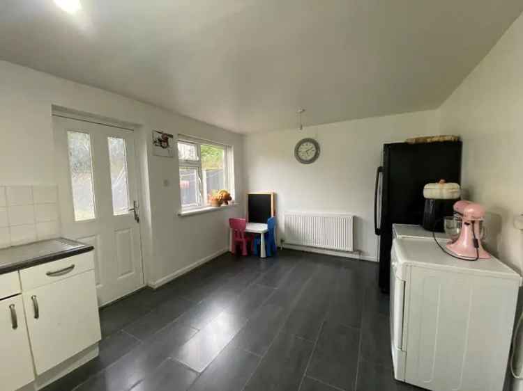 3 Bedroom Semi-Detached House for Sale in Hull