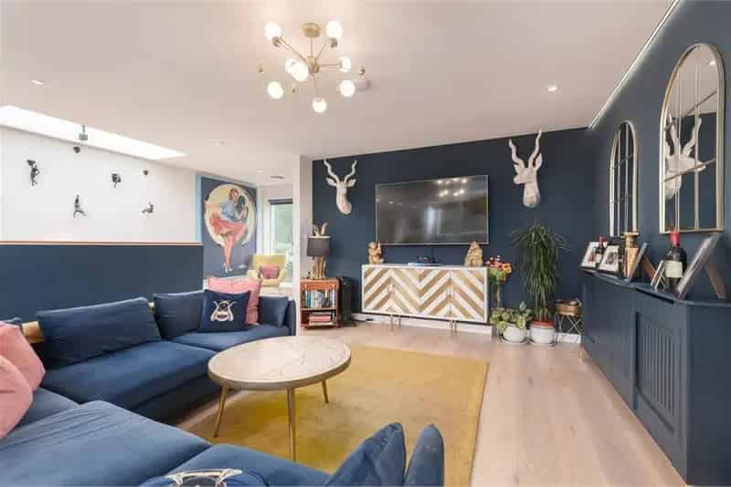 4 Bed House Townhouse with 1 Reception Room Juniper Green