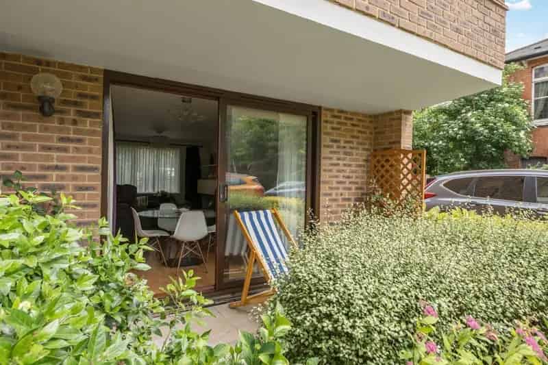 Flat For Sale , London, England