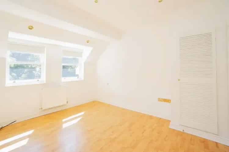 2 Bedroom Flat to Rent Liverpool L17 Parking Available