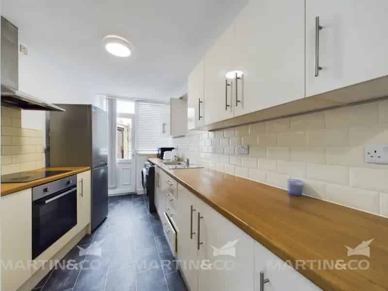 1 Bedroom Flat To Rent
