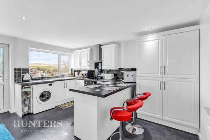 2 Bedroom Bungalow For Sale in Littleborough