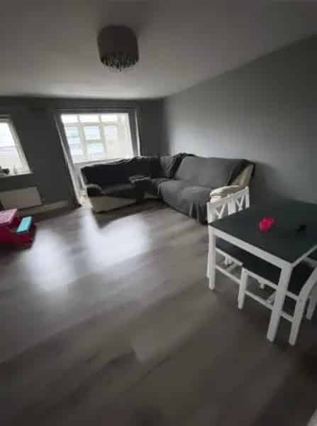 2 Bed Flat Harlow Essex Hertfordshire Pet Friendly Family Home