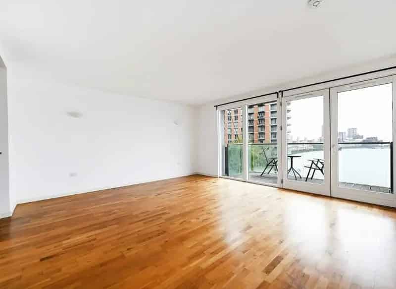 Spacious 2-Bedroom Apartment in Canary Wharf