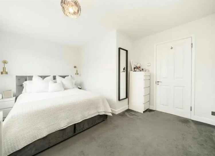 3 Bed 2 Bath Split Level Home Kennington Extended Lease
