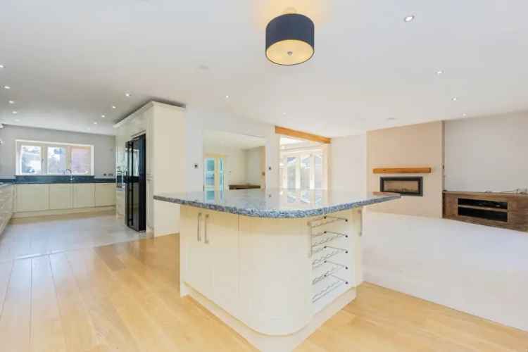 Luxury Family Home Near Wilmslow Alderley Schools