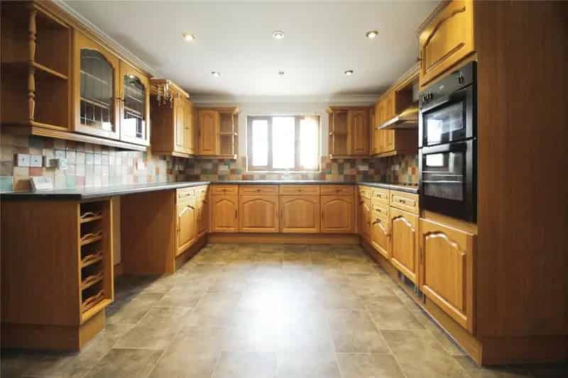 4 Bedroom Detached House to Rent