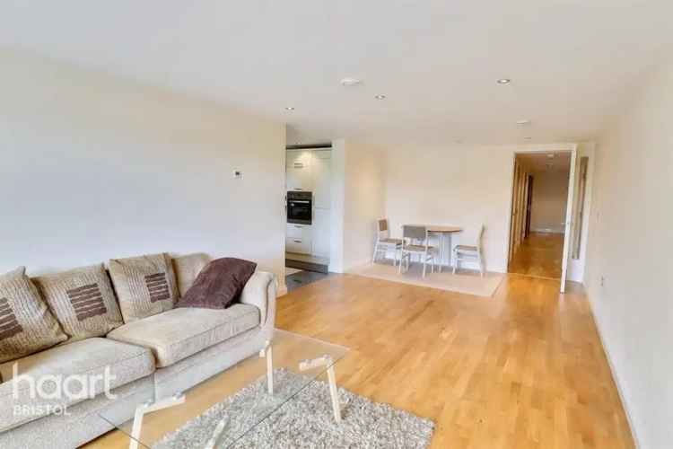 Elegant 2-Bedroom Apartment with Stunning Country Views