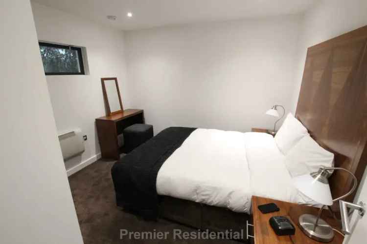 1 Bedroom Furnished Apartment Near Manchester City Centre