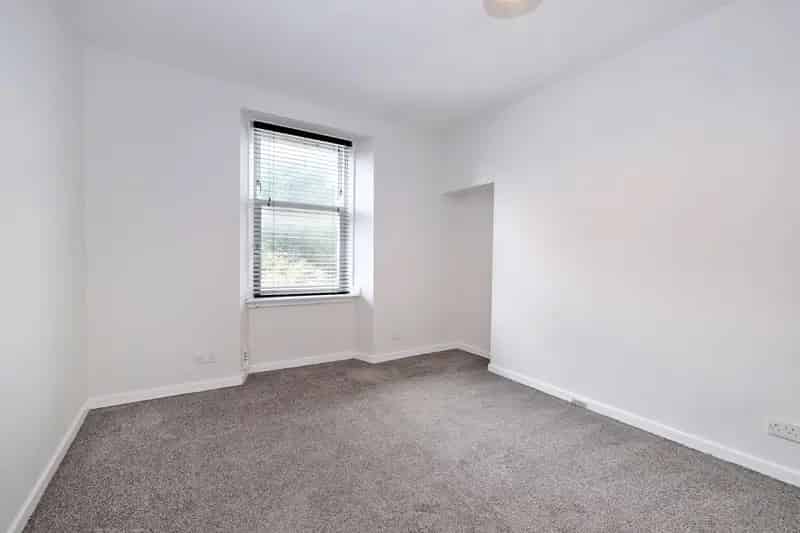 Refurbished 3 2 Bedroom Flat Near Aberdeen University