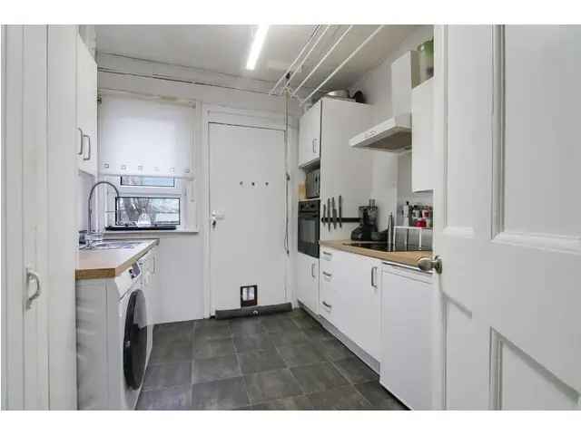 2 Bedroom Flat for Sale in Govan