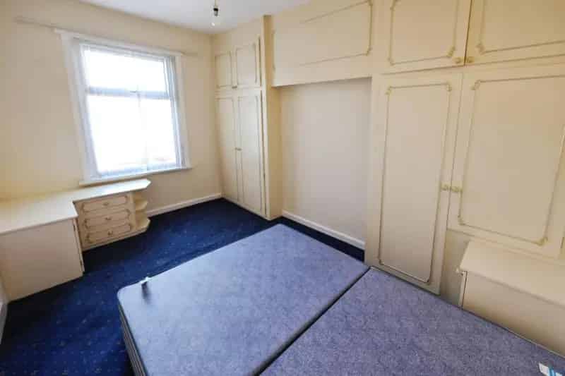 3 Bed Terraced House For Sale Near Town Centre
