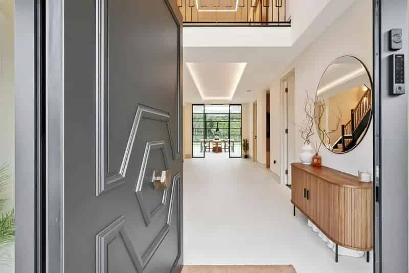 5 Bedroom Detached House For Sale New Property