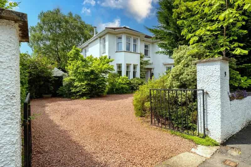8 Apartment Detached Villa Bearsden 5 Bedroom Family Home