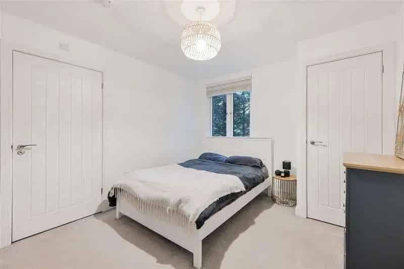 2 Bed Flat for Sale - Stunning 760 Sq Ft Apartment