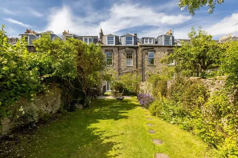 4 Bedroom Terraced House for Sale in Edinburgh