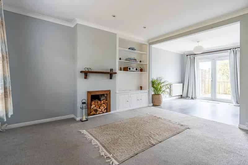 3 Bedroom Semi Detached House for Sale Panoramic South Wales Views
