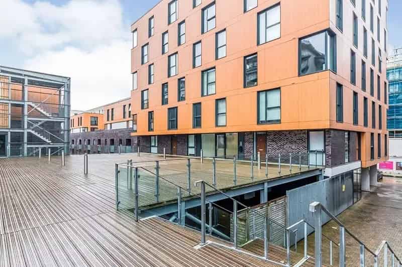 2 Bed 2 Bath Apartment Near Piccadilly Station Manchester