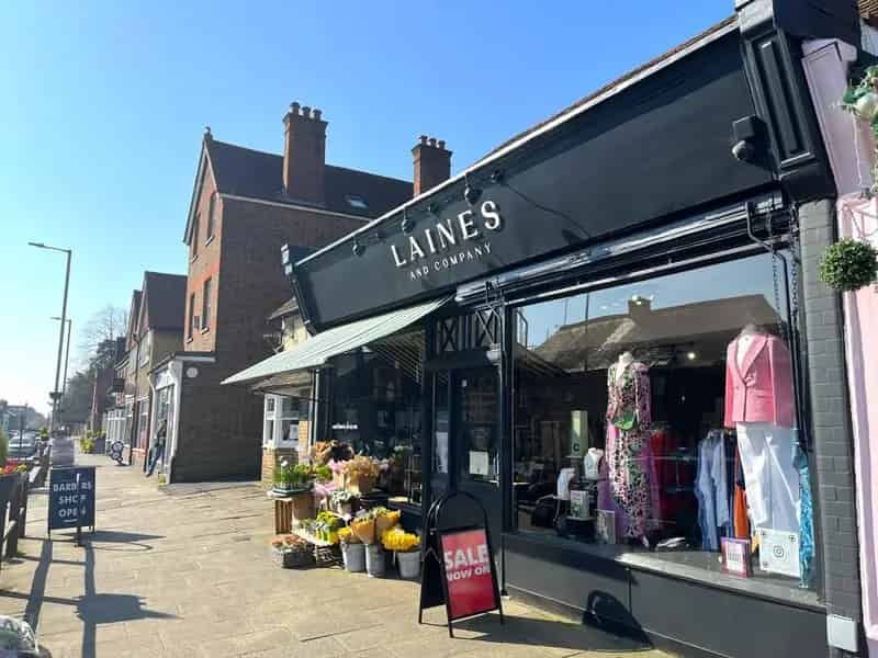 Grade II Listed Shop with Double Frontage - Ideal for Retail or Other Class E Uses