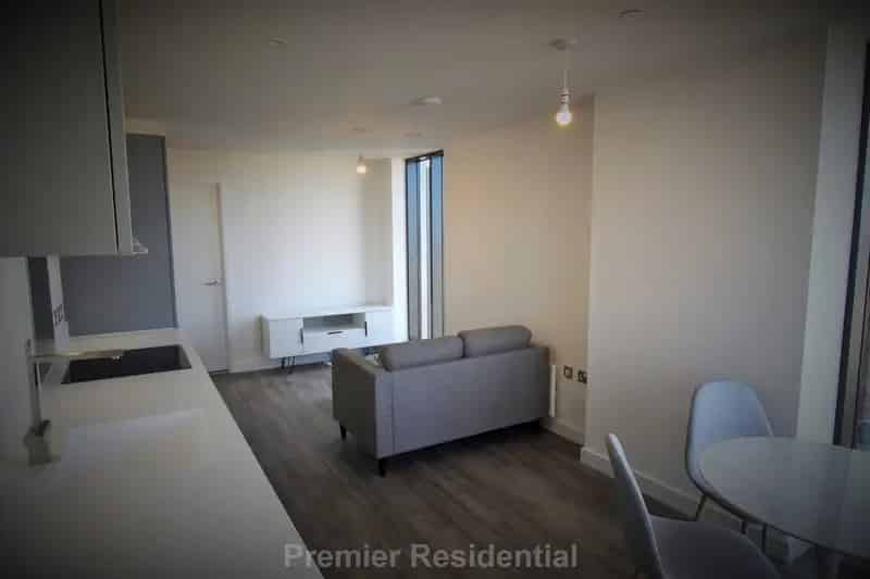 2 Bedroom Apartment Birmingham City Centre