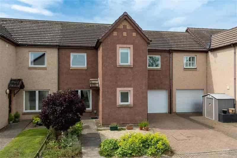 3 Bed House Near Schools - Family Home