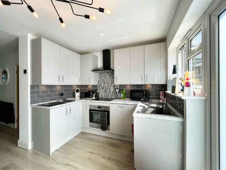 3 Bedroom House For Sale Near Schools and Transport