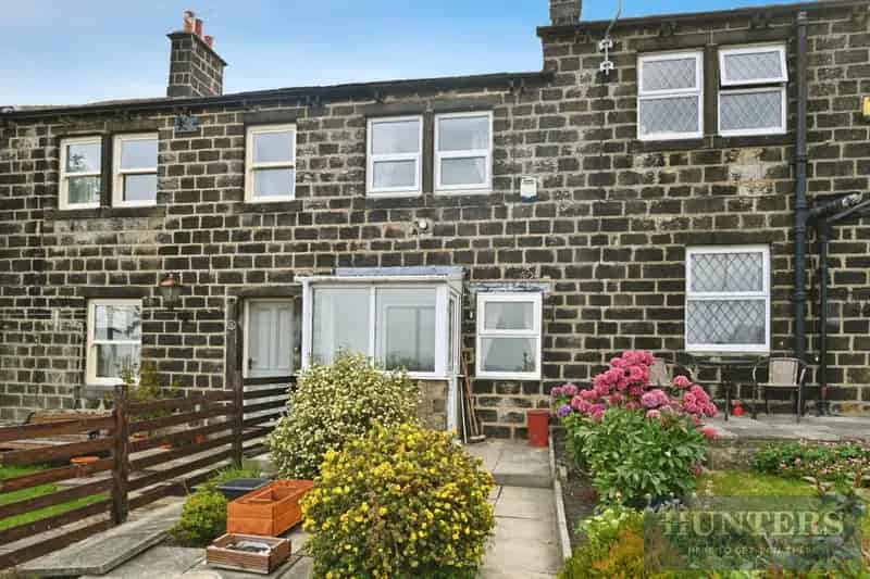 2 bedroom House
 For Sale