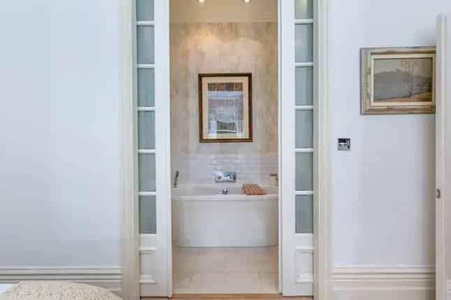 3 Bedroom Garden Apartment Barkston Gardens London SW5