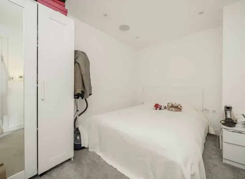 One Bedroom Apartment Near Chiswick High Road
