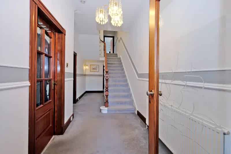5 Bedroom Semi-Detached House For Sale