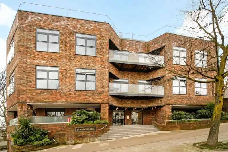 2 Bedroom Apartment Muswell Hill  Concierge Gym Parking
