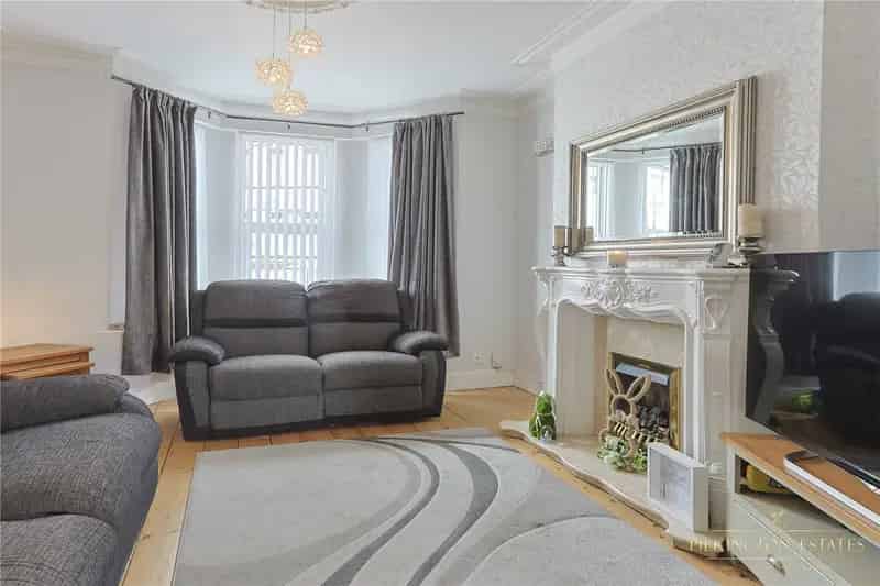 3 Bedroom House to Rent Near Schools and Amenities