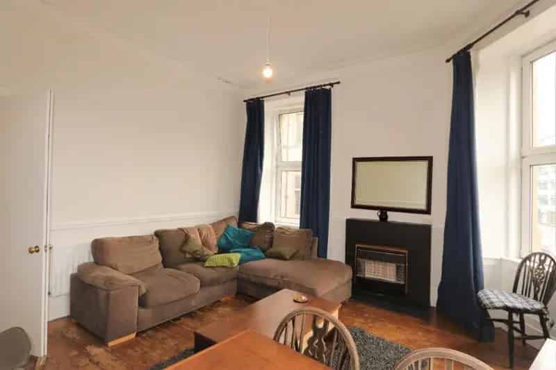 3 Bedroom Flat to Rent