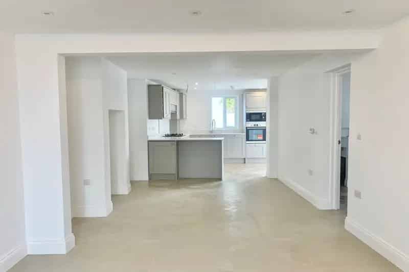 45 Bedroom Family Home Aston Clinton Recently Refurbished