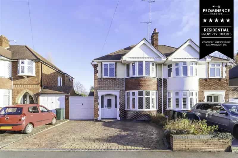 3 Bedroom Link Detached House To Rent