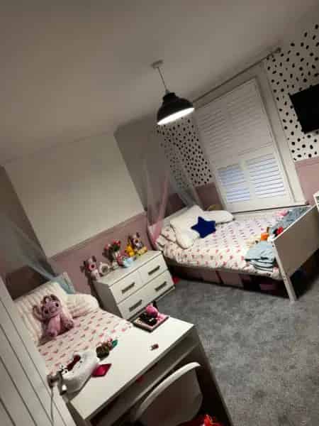 2 Bedroom House Lovely Garden Downstairs Bathroom Toilet
