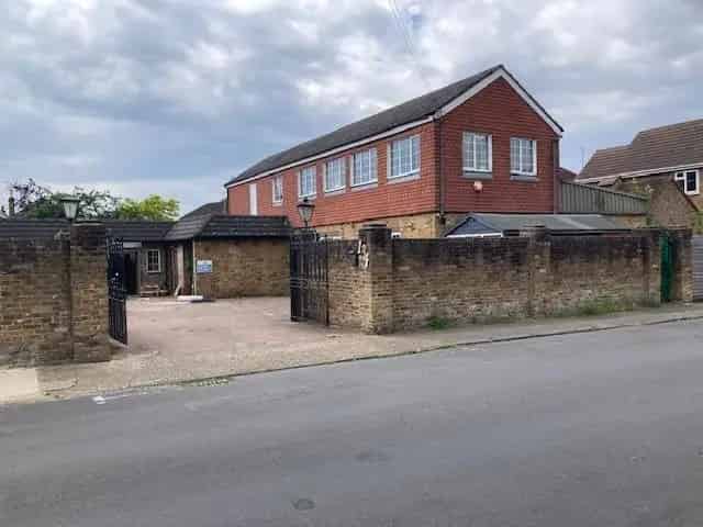 Light Industrial & Office Unit with Forecourt - Investment Opportunity