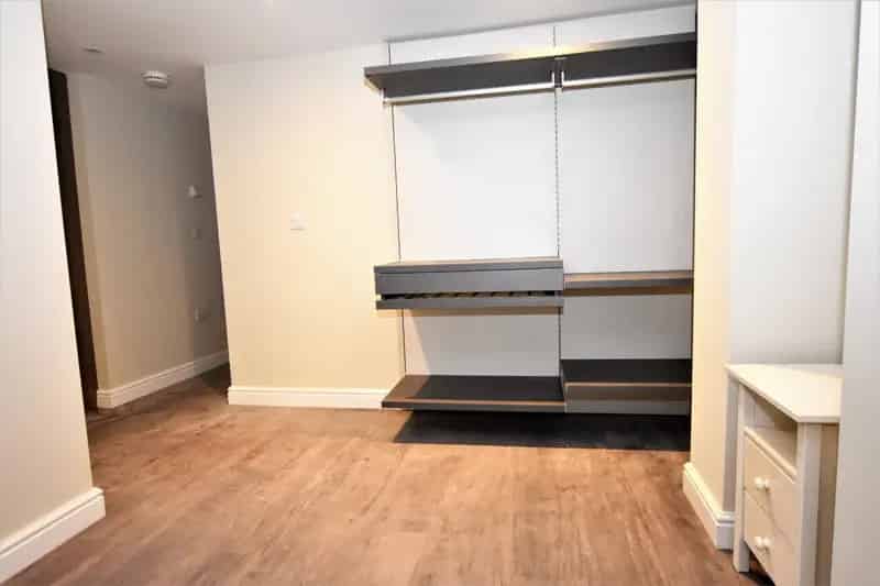 1 Bed Basement Flat Cheltenham - Modern & Unique