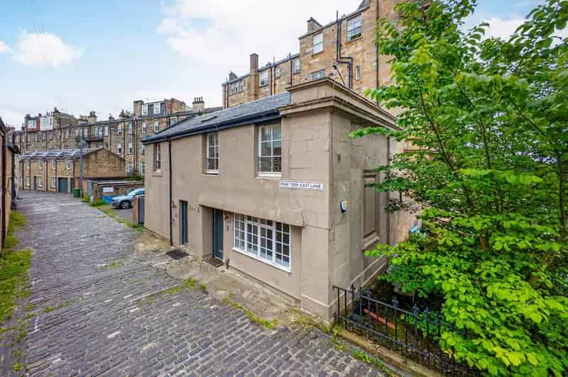 1 Bedroom Ground Floor Flat for Sale Byres Road Glasgow