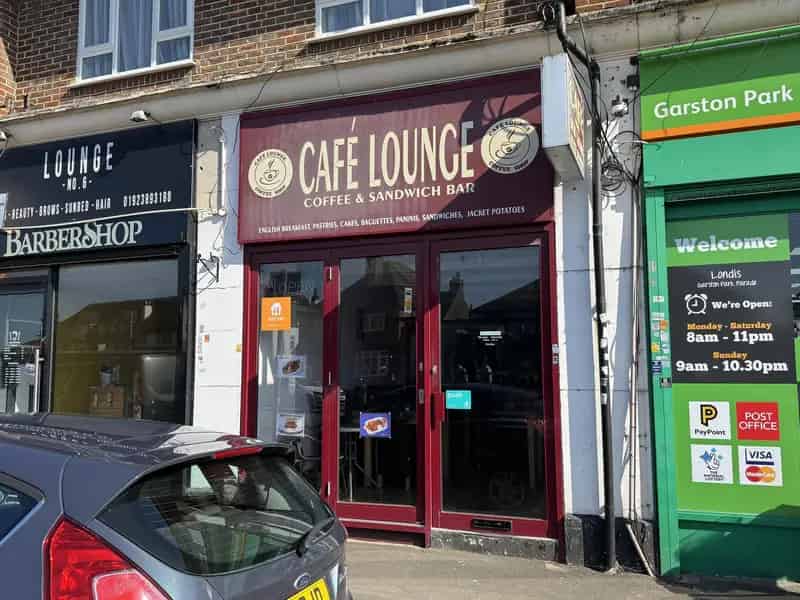 Retail Premises To Let On Busy Neighbourhood Parade