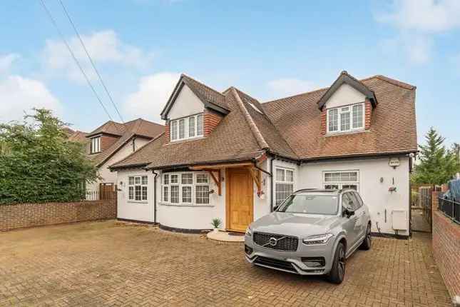 Detached house to rent in Thetford Road, New Malden KT3