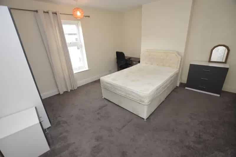 4 Bedroom Terraced House to Rent Derbyshire East Staffordshire