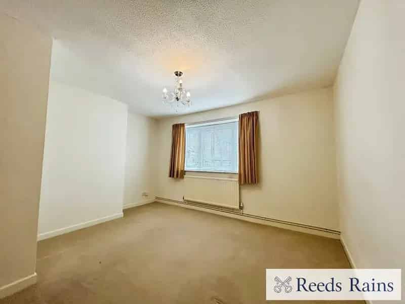 3 Bedroom Flat for Sale Salford Quays Cash Buyers Only