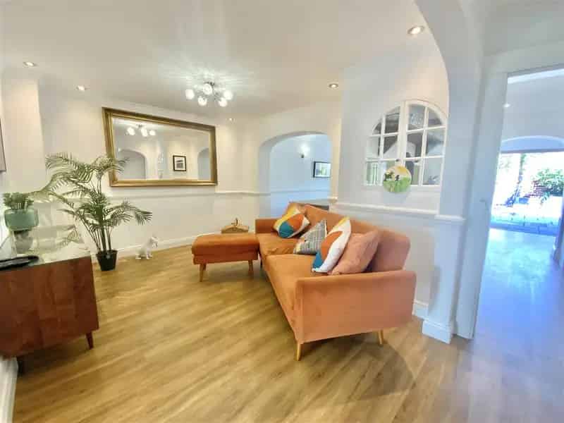 4 Bedroom Townhouse for Sale Church Street Stony Stratford