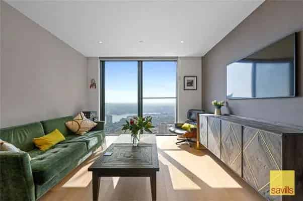 Luxury Canary Wharf Apartment with Panoramic Views