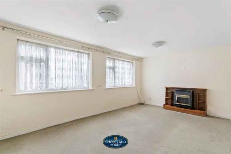 2 Bedroom Flat House to Rent in Eastern Green