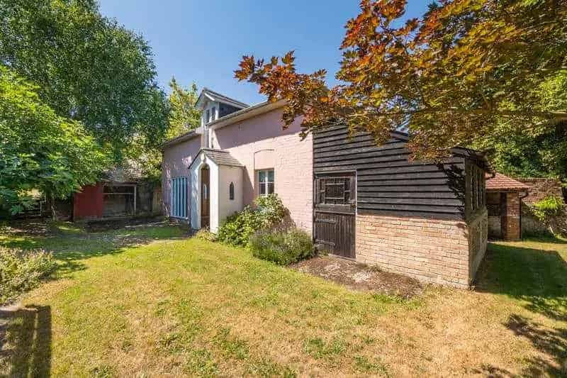 5 Bed Detached House For Sale