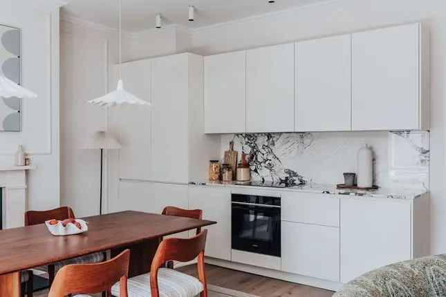 Flat for sale in Porchester Gardens, Bayswater, London W2, United Kingdom