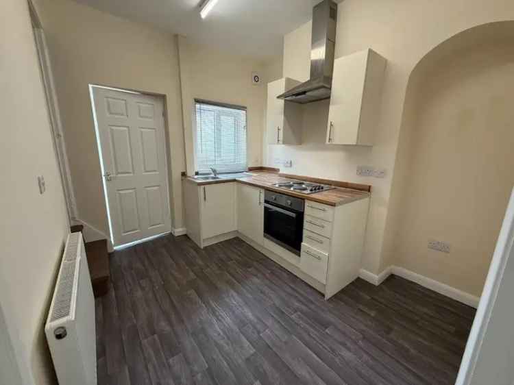 2 Bedroom House To Let Near Town Centre