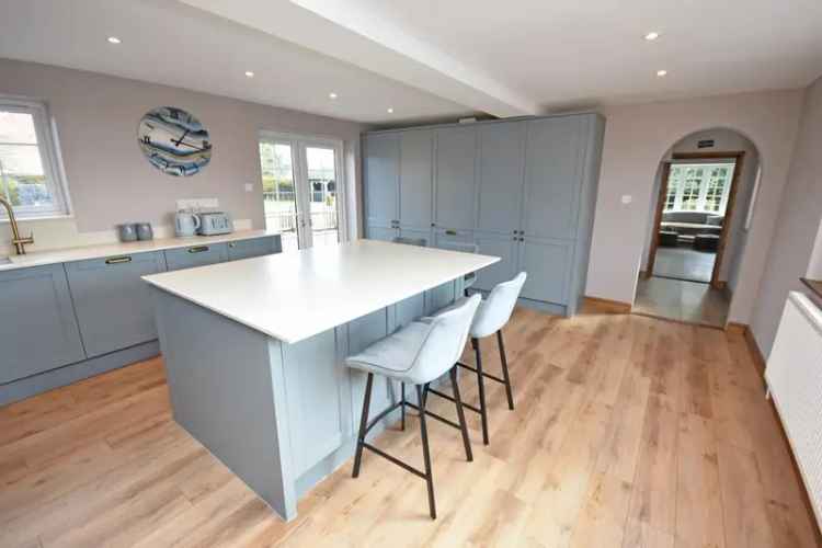 5 Bedroom Detached House Billingford Fully Renovated Large Garden